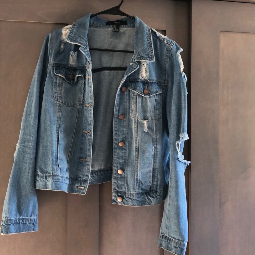 Forever 21 Ripped Jean Jacket / Size M